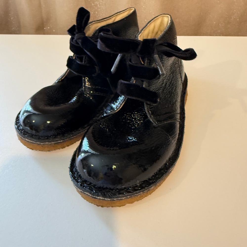 Naturino Kids Black Patent Leather Chukka Boots Velvet Laces Handmade Italy 25